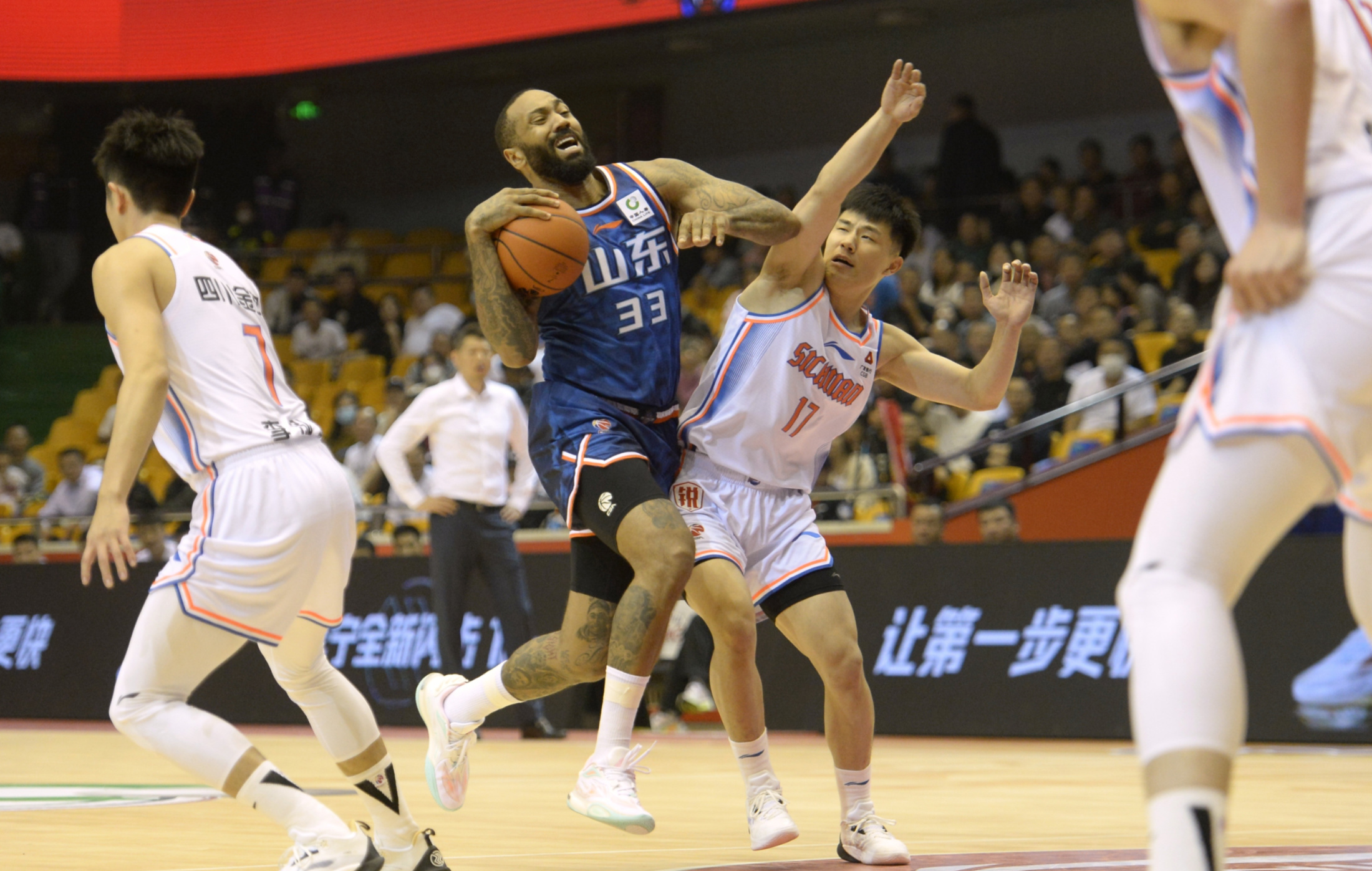 开云入口-包含今晚成都蓉城调整名单以备国王杯；刷新队史纪录环节打磨；赛场秩序良好；细节决定成败的词条-开云入口